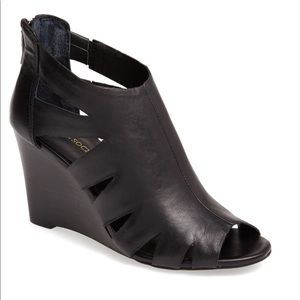 NWOB Eleni Leather Wedge Sandal